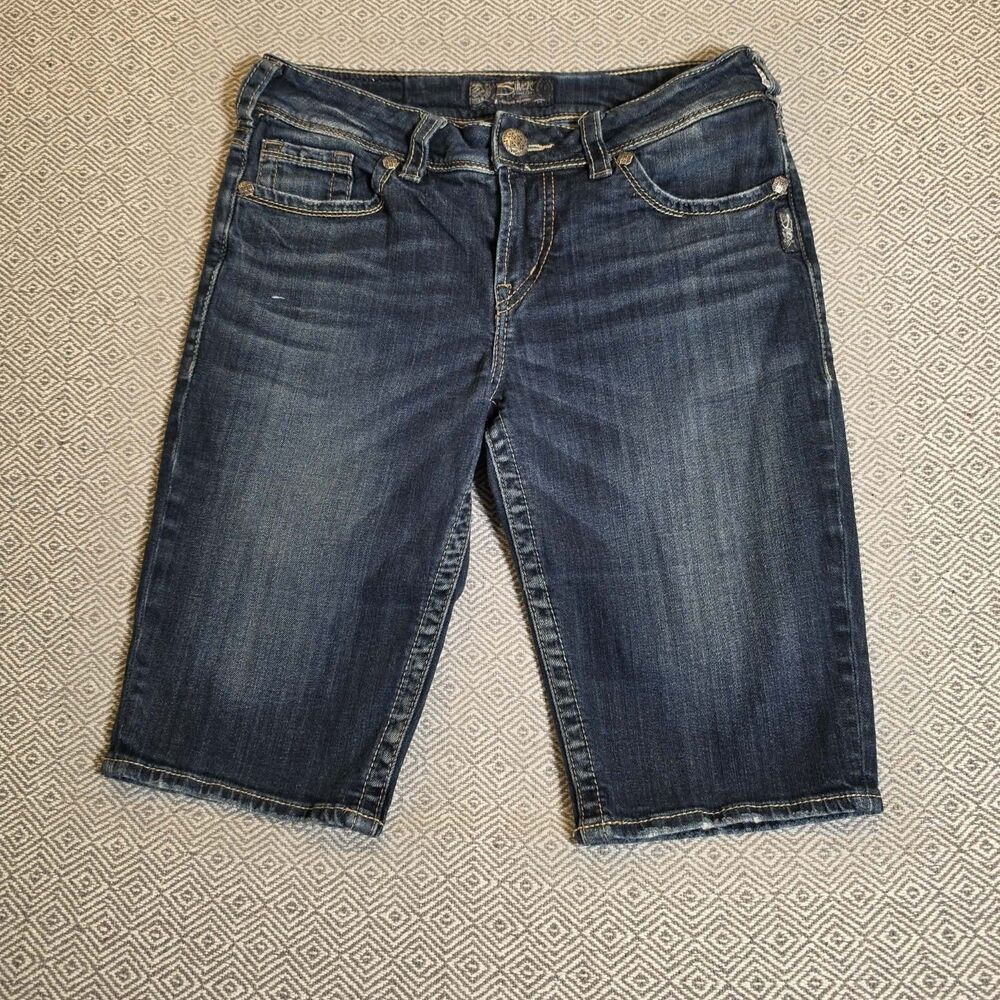 EUC Size W29/L11 Silver Jeans Co. Suki Distressed Bermuda Shorts
